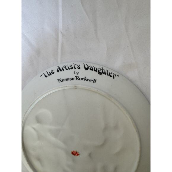 The Artist's Daughter by Norman Rockwell Lynell Marketing Collectors Plate - Picture 3 of 4